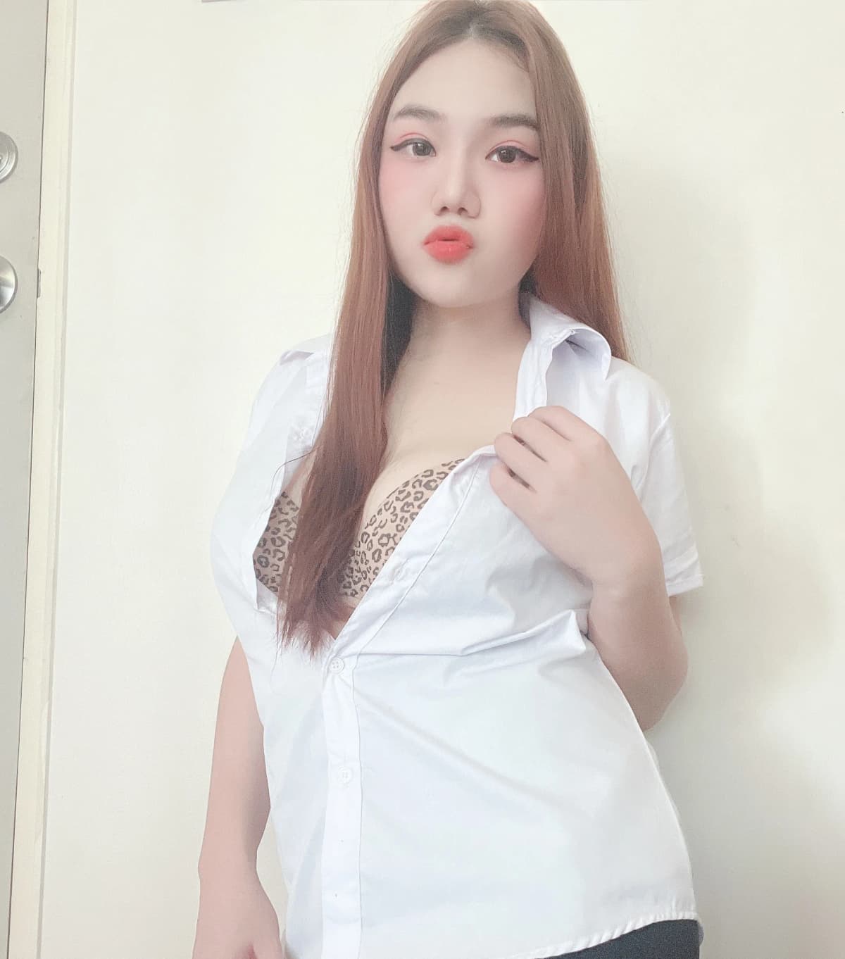 โปรไฟล์ของ โมสาว2รับนวด บริการฟิวแฟน