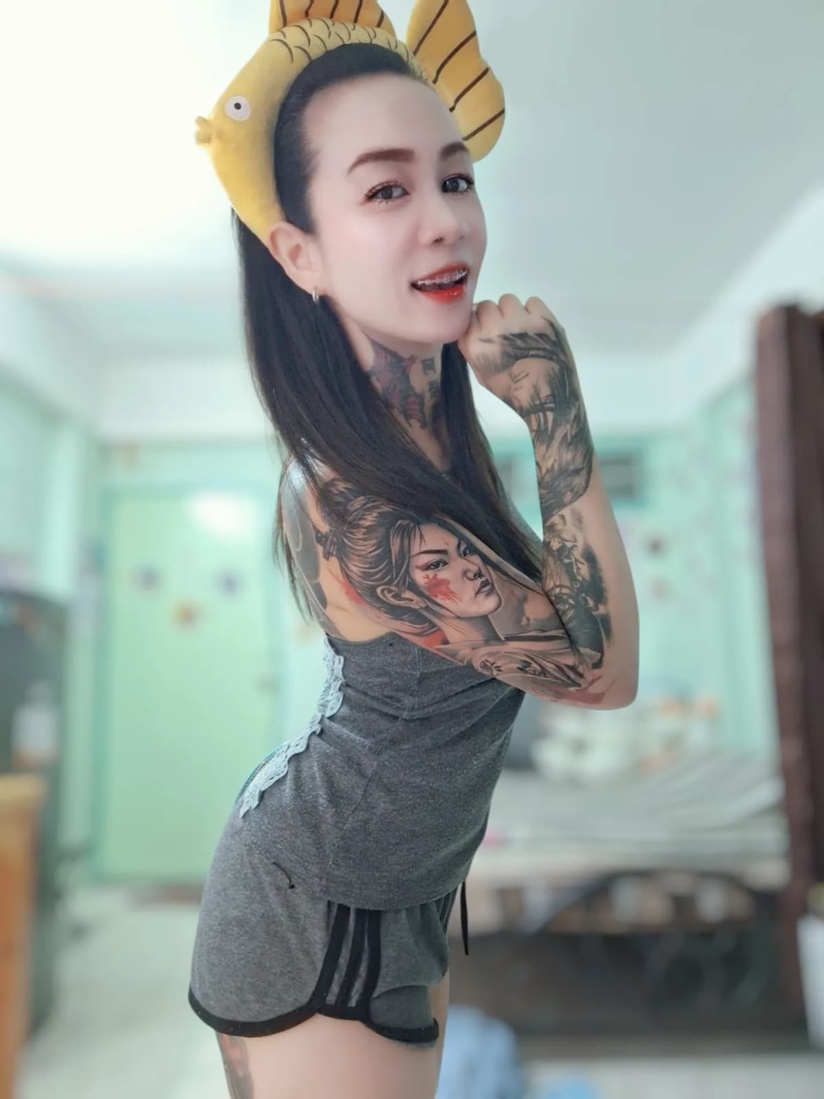 โปรไฟล์ของ ใบม่อน บริการฟิวแฟน