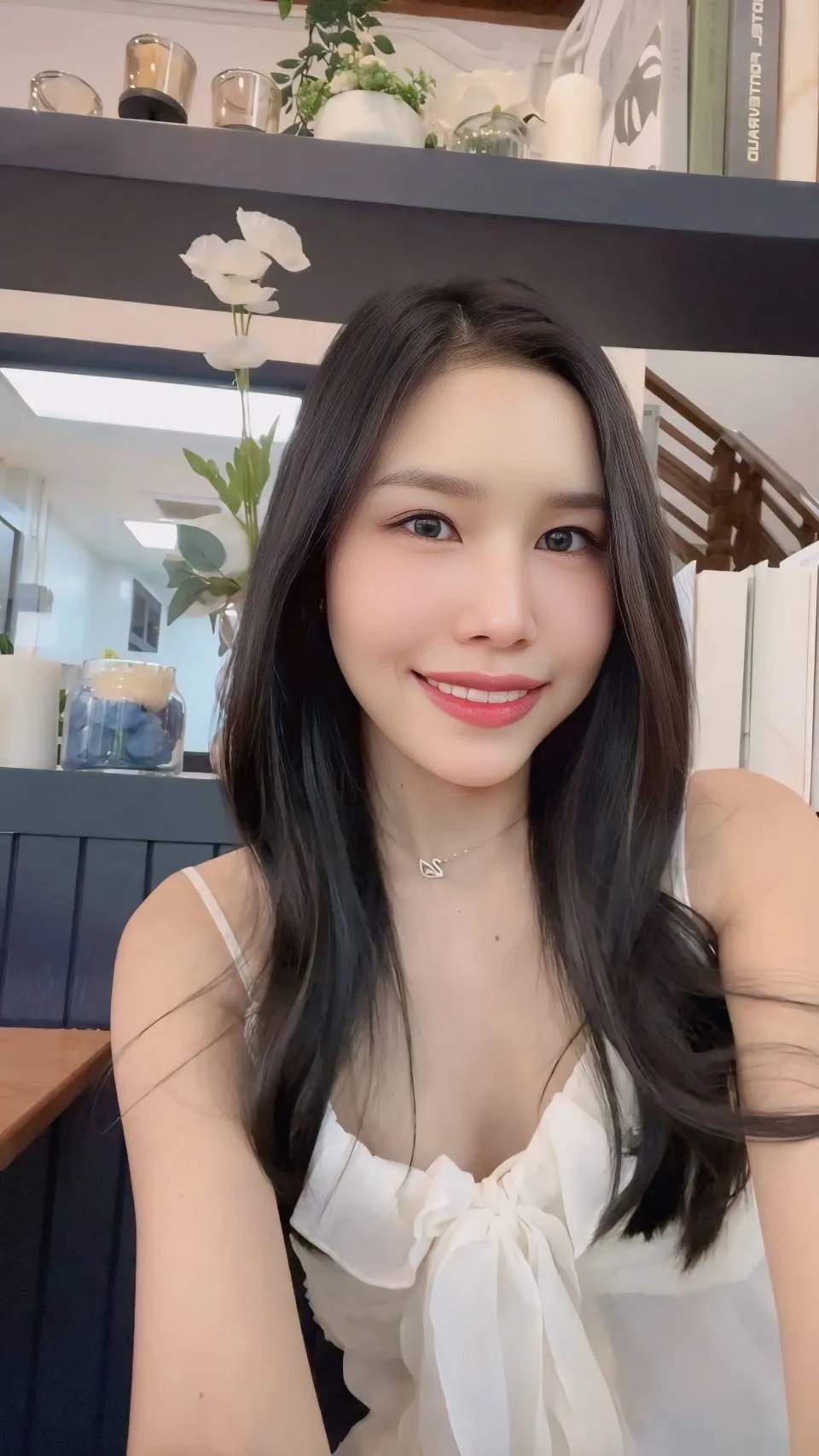 โปรไฟล์ของ ชมพู่ บริการฟิวแฟน
