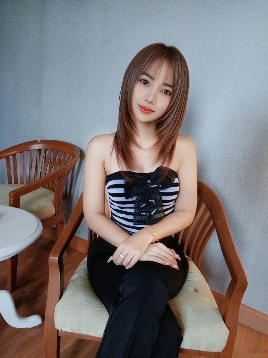 โปรไฟล์ของ โนเบลล์ บริการฟิวแฟน