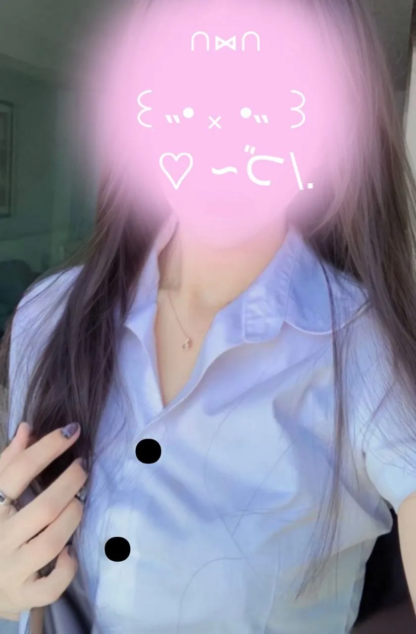 โปรไฟล์ของ น้องน้ำฝนนักศึกษาเดือนร้อนเงิน มาหาเงินจ่ายค่าเทอม ( คิวทองมากรีบจองก่อนเต็มนะคะ ) บริการฟิวแฟน