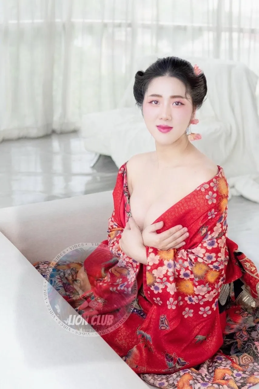 โปรไฟล์ของ อากิ บริการฟิวแฟน