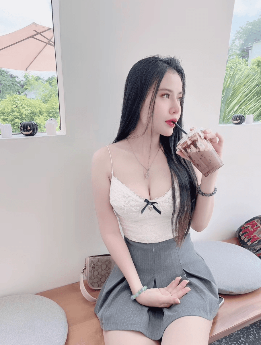 โปรไฟล์ของ น้ำมนต์ บริการฟิวแฟน